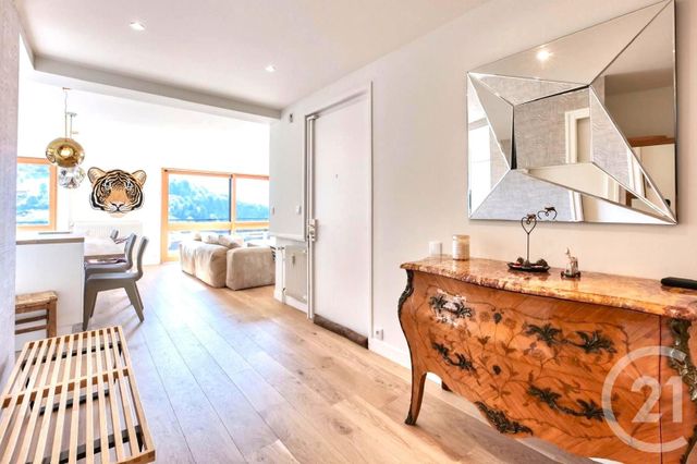 Afficher la photo en grand Appartement T3 à vendre - 3 pièces - 78.46 m2 - ST GERVAIS LES BAINS - 74 - RHONE-ALPES - Century 21 Grisol Immobilier