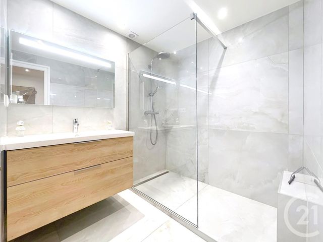 Appartement T3 à vendre - 3 pièces - 78.46 m2 - ST GERVAIS LES BAINS - 74 - RHONE-ALPES - Century 21 Grisol Immobilier