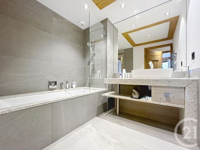 Appartement T3 à vendre - 3 pièces - 65.5 m2 - LES CONTAMINES MONTJOIE - 74 - RHONE-ALPES - Century 21 Grisol Immobilier